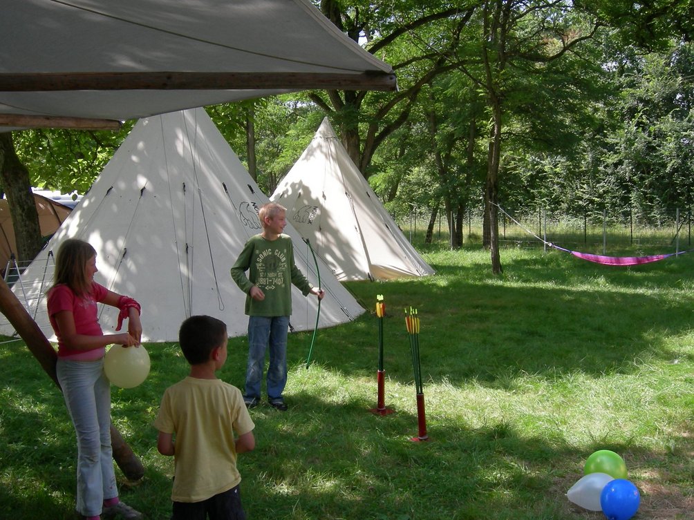 Kanu Urlaub mit Kindern - Zelt-Camp in Frankreich