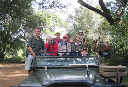 Familienurlaub Südafrika - Südafrika for family individuell - Reisegruppe im Jeep