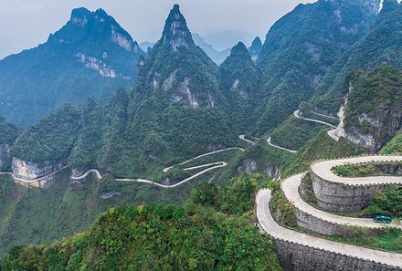 China Familienreise - China mit Jugendlichen -  Serpentinenstraße