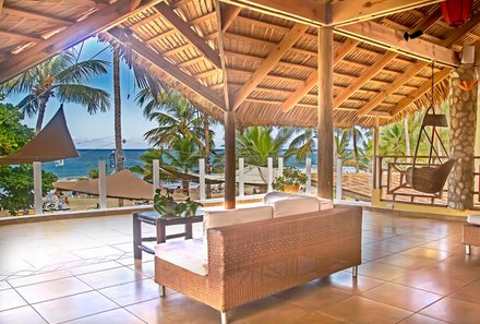 Dominikanische Republik mit Kindern - Dom Rep Familienreise - Villa Taina - Lounge mit Strandblick
