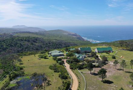 Garden Route mit Kindern - T'Niqua Stable Inn - Vogelperspektive