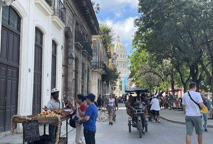 Kuba Familienreise - Kuba Family & Teens -  Spaziergang durch die Altstadt von Havanna