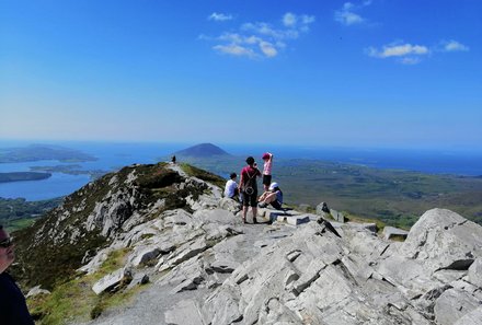 Irland Familienreise - Irland for family - Wanderung am Küstenpanorama - Diamond Hill im Connamara Nationalpark