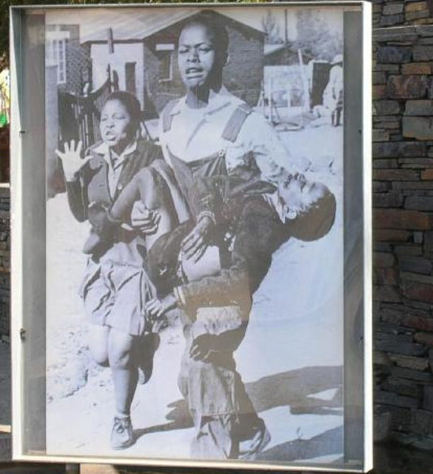 Südafrika mit Jugendlichen - Hector Pieterson Museum