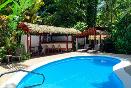 Costa Rica mit Jugendlichen - Costa Rica Family & Teens - Namuwoki Lodge Poolbar