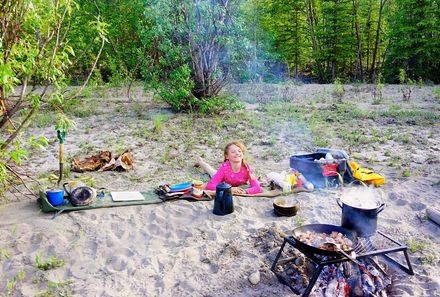 Vorstellung neuer Familienreisen - Kanada mit Kindern - Lagerfeuer