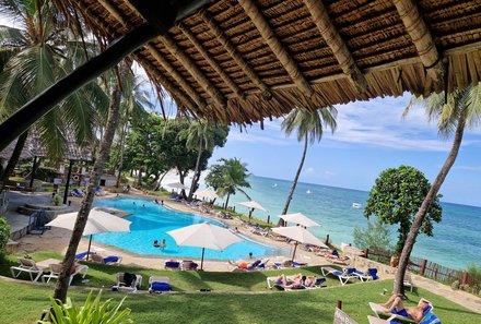 Kenia Familienreise - Kenia Family & Teens -Baobab Beach Resort mit Poolblick