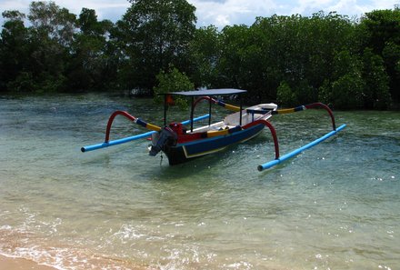 Bali Familienreise - Bali for family - Boot bei Mangrove Beach auf Nusa Lembongan