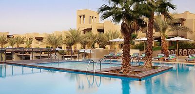 Jordanien Rundreise mit Kindern - IHG Hotels & Resorts Swimmingpool