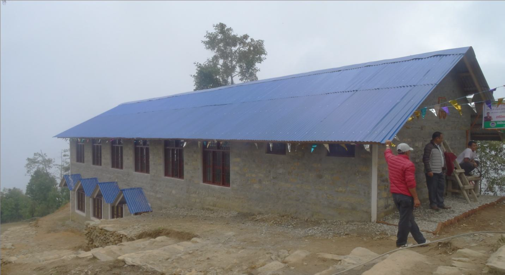 Nepal Familienreise - Büro- und Schulungsgebäude in Bhakunde