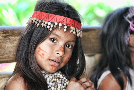 Familienreise mit Kindern- Galapagos for family - Cuicocha - Mädchen in Ecuador