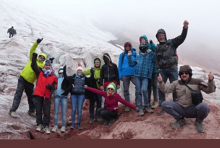 Peru Familienreise - Peru mit Jugendlichen - Gruppe vor Gletscher