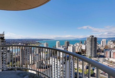 Westkanada for family - Familienurlaub Kanada - Sandman Hotel & Suites Calgary West - Ausblick Calgary
