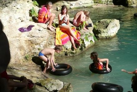 Mexiko mit Kindern - Baden in einer Cenote