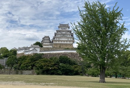 Japan for family individuell - Himeji - Park mit Burg