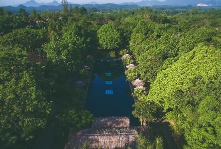 Vietnam Familienreise - Vietnam for family Summer - Pilgrimage Village Resort - Pool in tropischer Umgebung