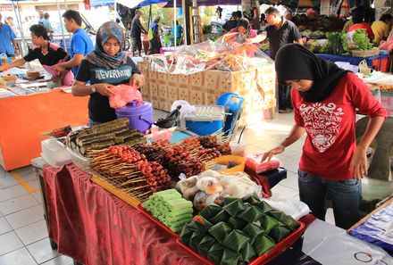 Familienreise Malaysia & Borneo Teenager - Markt in Kuala Lumpur