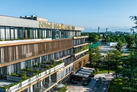 Georgien Familienreise individuell - Gori Inn Hotel - Fassade