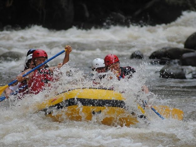 Familienreisen nach Costa Rica - Costa Rica mit Kindern - Rafting