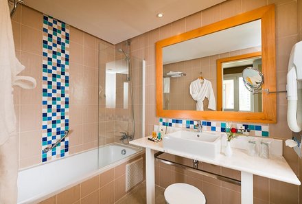 Tunesien for family - Sousse - Hotel Sousse Palace - Badezimmer