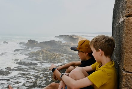 Marokko Summer - Family & Teens - Kinder mit Blick auf Essaouira