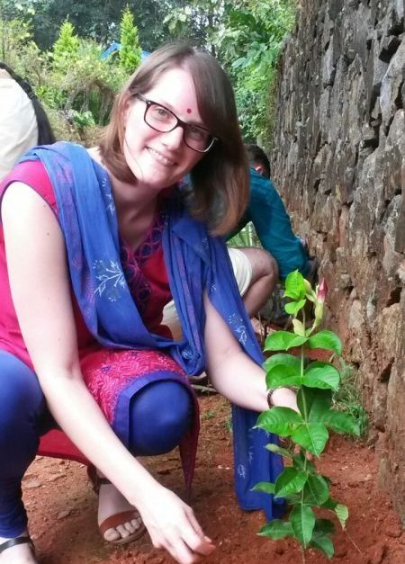 Südindien mit Kindern - Besuch im BASIS Projektdorf - Kathrin in Südindien