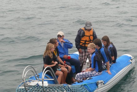 Galapagos mit Kindern - Galapagos Family & Teens - Menschen auf dem Boot