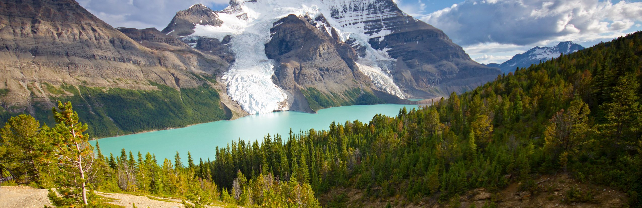 Westkanada for family - Familienurlaub Kanada - Landschaft mit Bergen und See