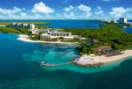 Mexiko for family Deluxe - Nizuc Resort & Spa - Außenansicht vom Hotel 