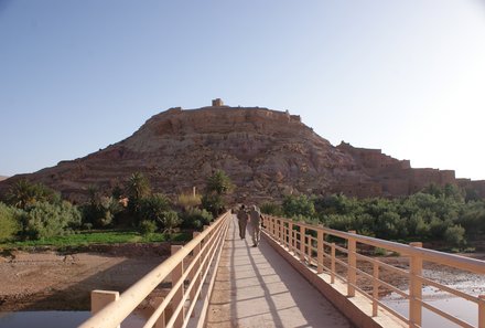 Familienreise Marokko - Marokko for family Deluxe - Ait Ben Haddou Brücke zur Kasbah