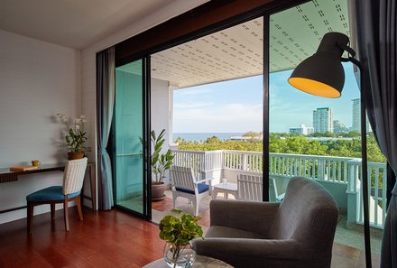 Thailand Familienreise mit Kindern - Thailand for family individuell - Loligo Resort Hua Hin - Balkon