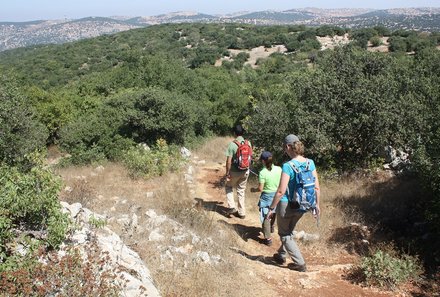 Jordanien Rundreise mit Kindern - Jordanien for family - Wanderer in Ajloun