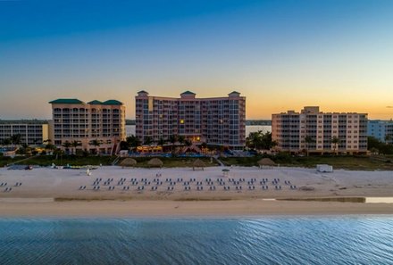 Florida Rundreise mit Kindern - Florida for family individuell - Fort Meyers Beach - Pink Shell Beach Resort - Außenansicht
