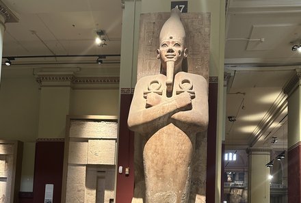 Familienreise Ägypten - Ägypten for family - Ägyptisches Museum mit Statue