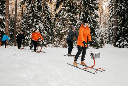 Familienreise Estland - Estland for family Winter - Tretschlitten in Estland 