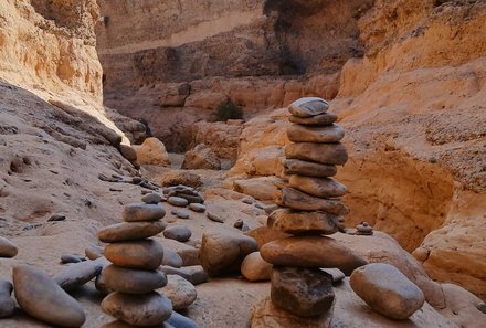 Namibia Familienreise im Mietwagen - Steine im Sesriem Canyon