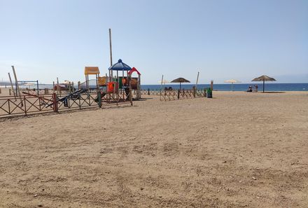 Reisebericht Jordanien Rundreise mit Kindern - Strand am Roten Meer