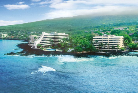 Hawaii Inselhopping for family individuell - Familienreise Hawaii mit Kindern - Royal Kona Resort - Resortanlage von weitem
