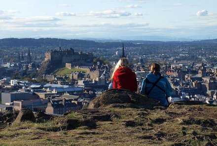 Schottland Familienreise - Schottland mit Kindern - Edinburgh Aussicht auf Stadt