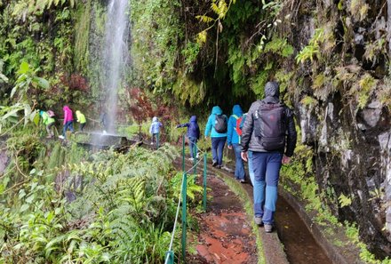 Madeira mit Kindern - Madeira for family - Familien beim Levada Walk