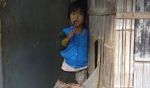 Asien mit Kindern - Einheimischer Junge