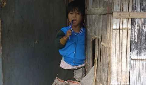 Asien mit Kindern - Einheimischer Junge