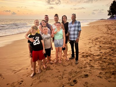 Sri Lanka for family - Bewertung - Familie am Strand Sri Lanka for family - Bewertung - Familie am Strand