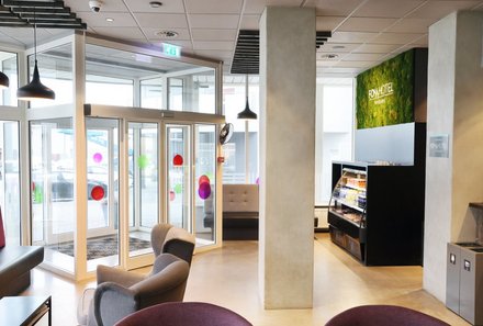 Island for family individuell - Fosshotel Raudara -  Lobby