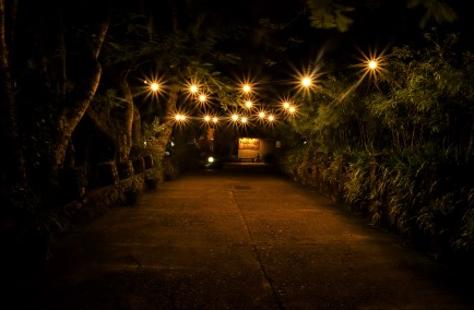 Südafrika Familien individuell - Mantegna Lodge - Lodge am Abend