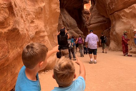Jordanien Rundreise mit Kindern - Jordanien for family - Kinder in Petra