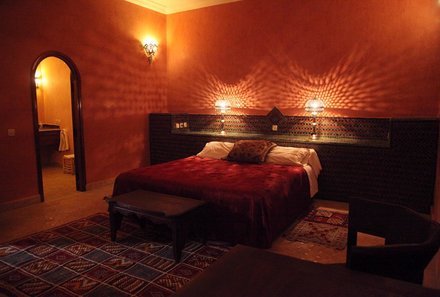 Familienreise Marokko - Marokko for family Deluxe - Hotel Kasbah Azalay - Bett