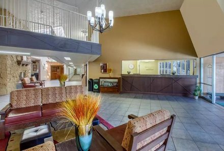 USA Südwesten for family - Quality Inn View of Lake Powell Page - Lobby