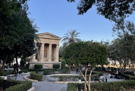 Malta Familienreise - Malta for family - Rallye durch Valletta - Denkmal im Barrakka Garten