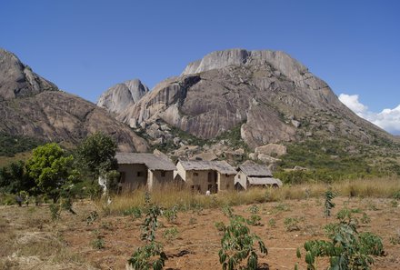 Madagaskar for family - Madagaskar Familienreise - Landschaft in der Nähe von Ambalavao